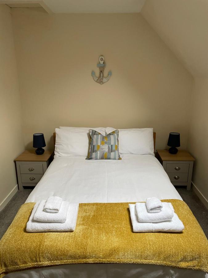 2 Bedroom Flat In Stornoway Town Centre Exterior foto